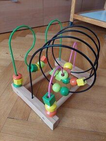 Korálkové bludiště Ikea