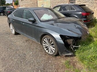 Škoda Superb 2.0tdi 140kw dsg 4x4 rok 2017 naj. 206tkm