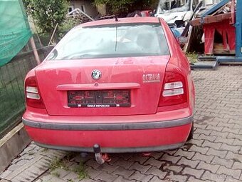 Octavie 1 rok 1999 1.8benzin - 1