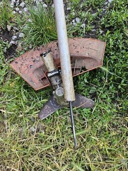 Oleo-mac 755 Master - poškozen, jen volat