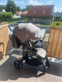 Kočárek KinderKraft