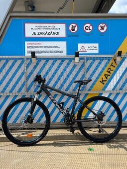 Horské kolo BTWIN 500