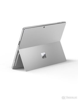 Microsoft Surface Pro 11 | 13" Copilot+PC | 2 roky záruka