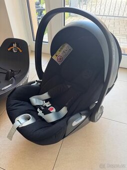 Cybex Cloud Z i-Size s otočnou základnou Base Z