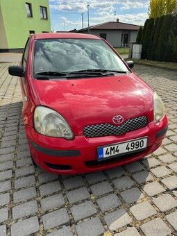 Toyota Yaris, r.v. 2001, 249 000 km – 15 000 Kč