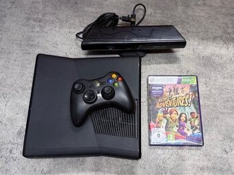 - Xbox360 Microsoft konzole+ Kinect s hrou -