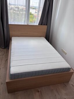 Postel ikea MALM 140 cm