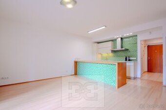 Prostorný byt 2+kk, 52m2 s balkonem a garážovým stáním – Záb - 1