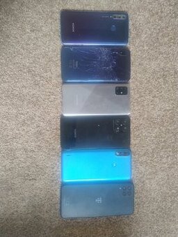 Mobilní TELEFONY 6 ks na ND