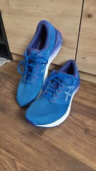 Bezecke boty ASICS 29.5CM (45,5)