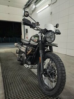 Triumph street scrambler