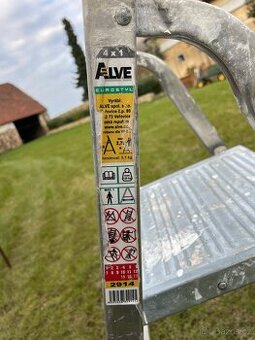 Hliníkové schůdky 4x1