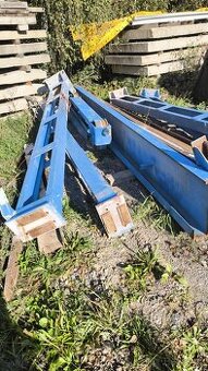 Portálový jerab 2t