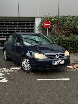 Volkswagen Golf V 1.4 Benzín