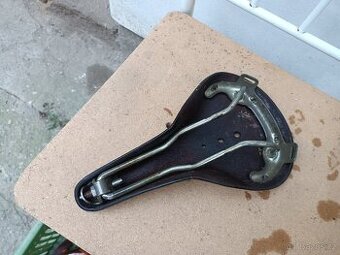 Staré sedátko na kolo