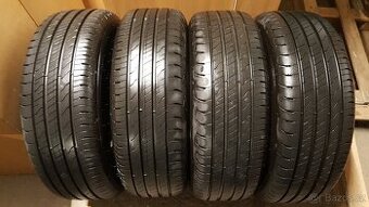 Prodám 4 letní pneu GOODYEAR EfficientGrip PERF2 215/65 R16