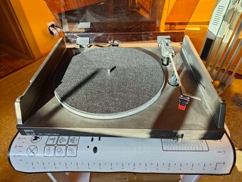 HiFi gramofon TESLA NC 470 (NAD 5120)