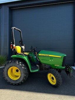 Malotraktor JOHN DEERE 3036E - 1