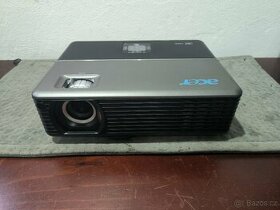 Projektor Acer P5260 ČTĚTE