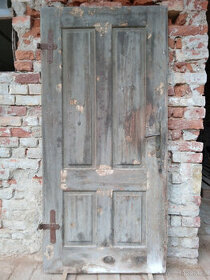3x staré atypické kazetové dřevěné dveře - 1