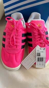 Nové tenisky Adidas (GAZELLE Home J) vel. 38