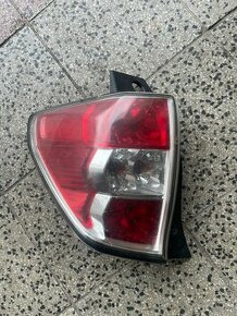 Subaru Forester levé zadní světlo