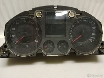 Budíky Passat B6 2.0fsi - 1