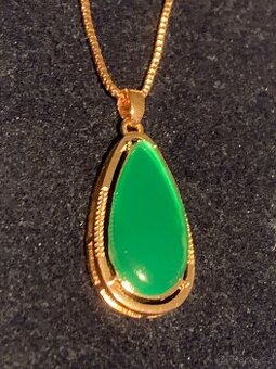 přívěs ,..3 x 1,5 cm
