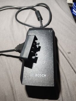 Nabijecka bosch 36v 4Ah
