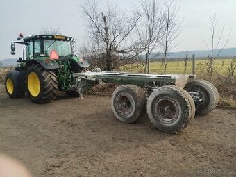 Podvozek pod rozmetadlo