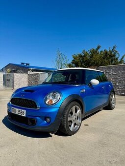 Mini Cooper S R56, 135kw, automat, xenon, TOP