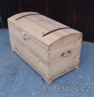 Starožitná truhla XXL