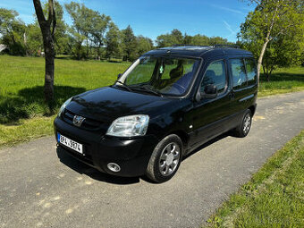 Peugeot Partner 1.6i 80kW, Klima, Tažné, Nová STK
