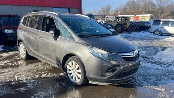 296.Opel Zafira C 2.0 A20DT Na náhradní díly