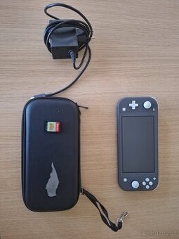 Prodam Nintendo Switch Lite