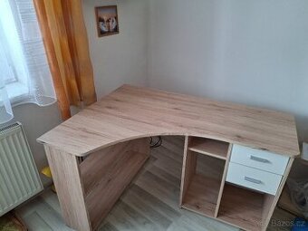 Psací (počítačový) stůl