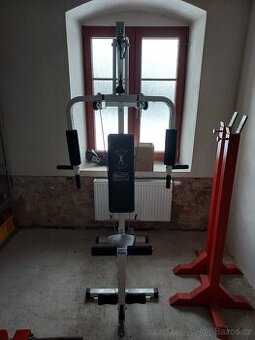 Posilovací stroje