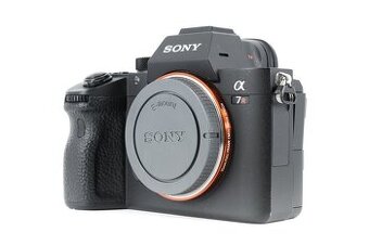 Sony A7R III (ILCE-7RM3)