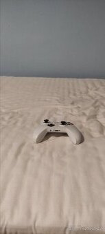 Ovladač pro Xbox one S Bílí