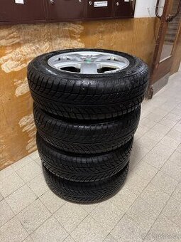 Zimní kola na Škodu Octavia I – Goodride SW608