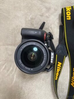 Zrcadlovka Nikon D300