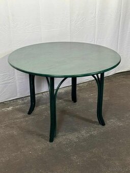 Zelený kulatý stůl (133003)