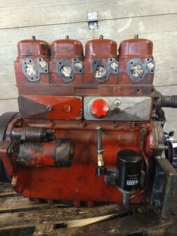 Prodám motor Zetor URI 6701 po Go