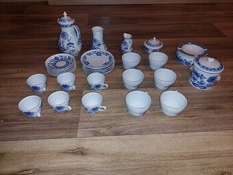 Prodám modrý porcelán .