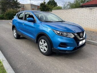 Nissan Qashqai 1.3 DIG-T, naj. 65 000 km, ČR, nová STK