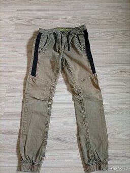 Klučičí kalhoty, vel.152