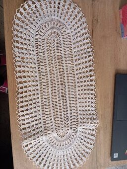 Háčkovaný ubrus, dečka retro