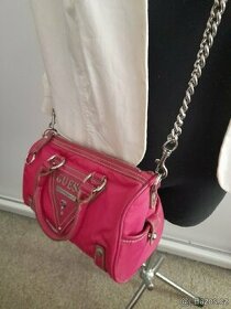 Krásná kabelka Guess-růžová
