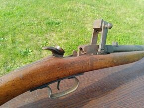Stará flobertova puška 9 mm