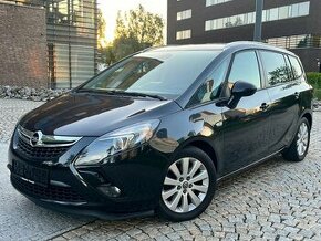 Opel Zafira 2.0CDTi 125kW KAMERA VÝHŘEV 7MÍST SERVISKA